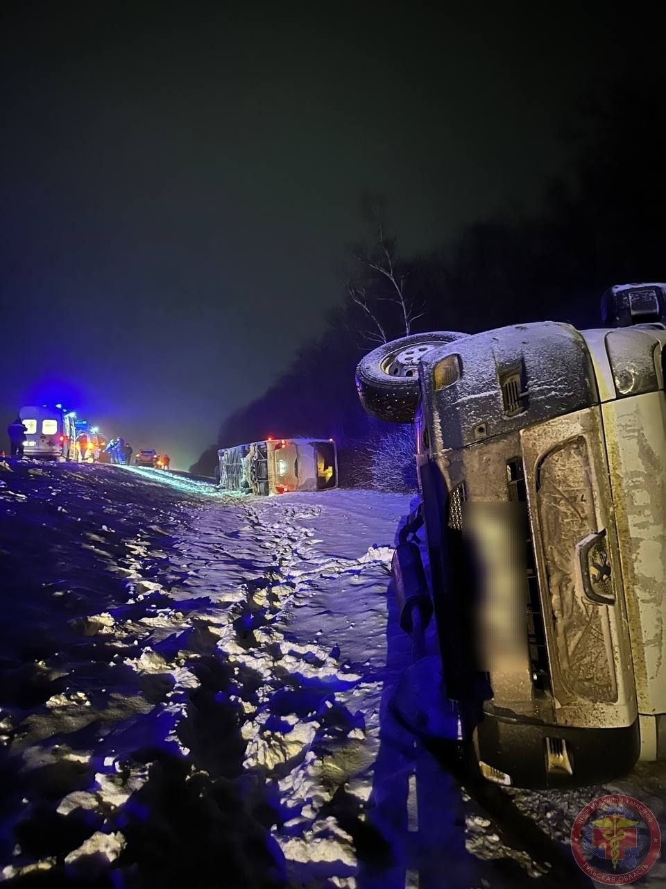 В Воловском районе на трассе М-4 «Дон» перевернулись два автобуса |  24.11.2023 | Тула - БезФормата