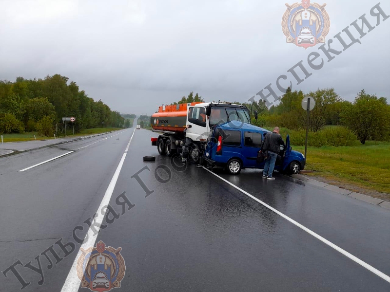 В ДТП на трассе М-2 в Большой Туле погибла 43-летняя женщина