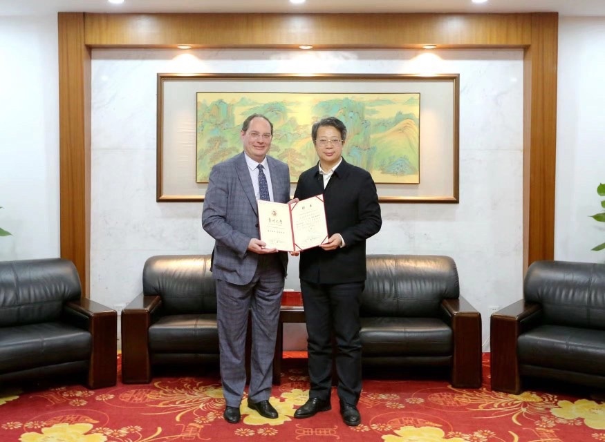 Художественный руководитель Тульского хора стал почетным профессором Университета Чанчжоу
