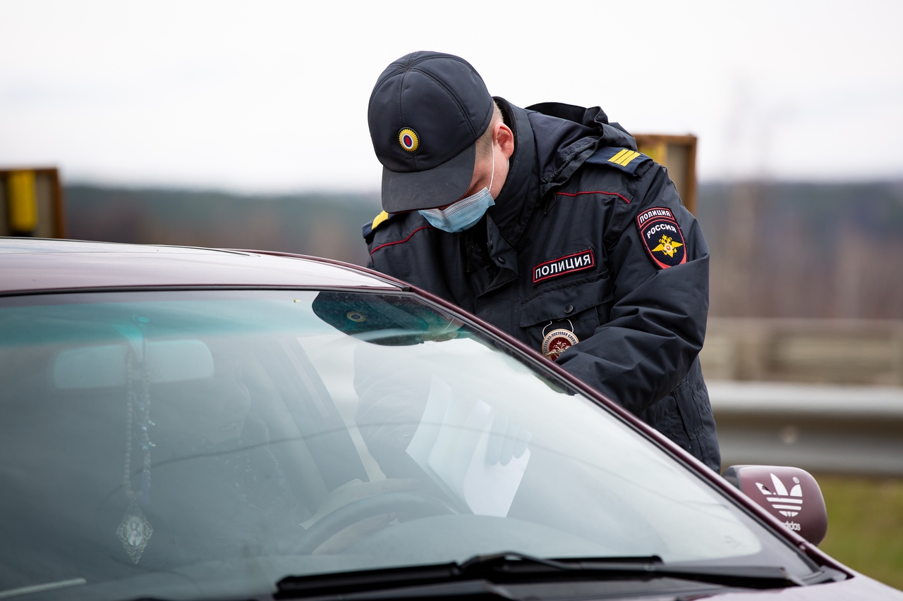 В Туле мужчину осудили за попытку дать взятку сотруднику Госавтоинспекции