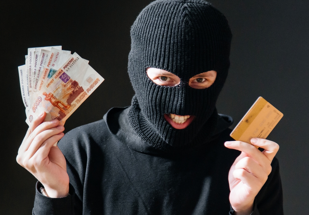 895 тысяч рублей туляки отдали мошенникам за сутки