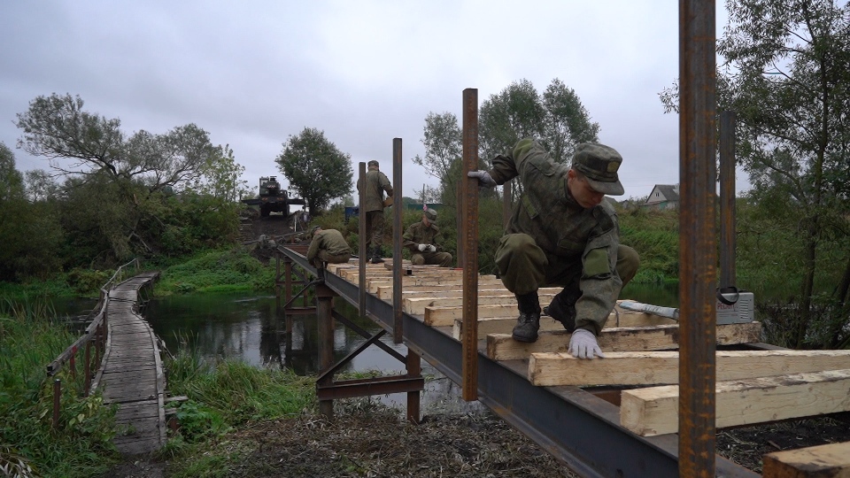 В Тульской области военные довели время строительства мостов до 3 недель