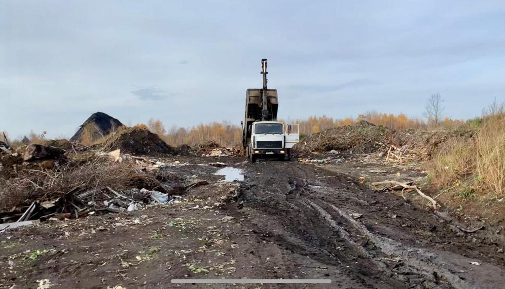 Почему на мусорный полигон в Донском, закрытый 15 лет назад, снова свозят отходы