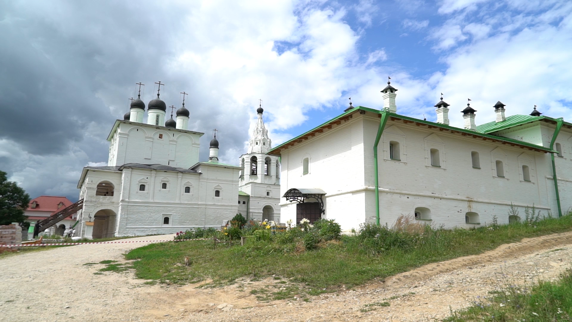 Пропавшая икона и захоронение Никиты Колупаева: какие секреты хранит монастырь в Одоеве