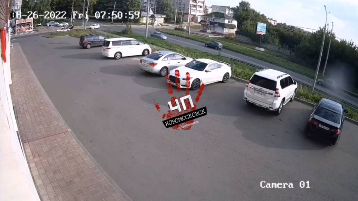 В Новомосковске произошло ДТП с перевертышем