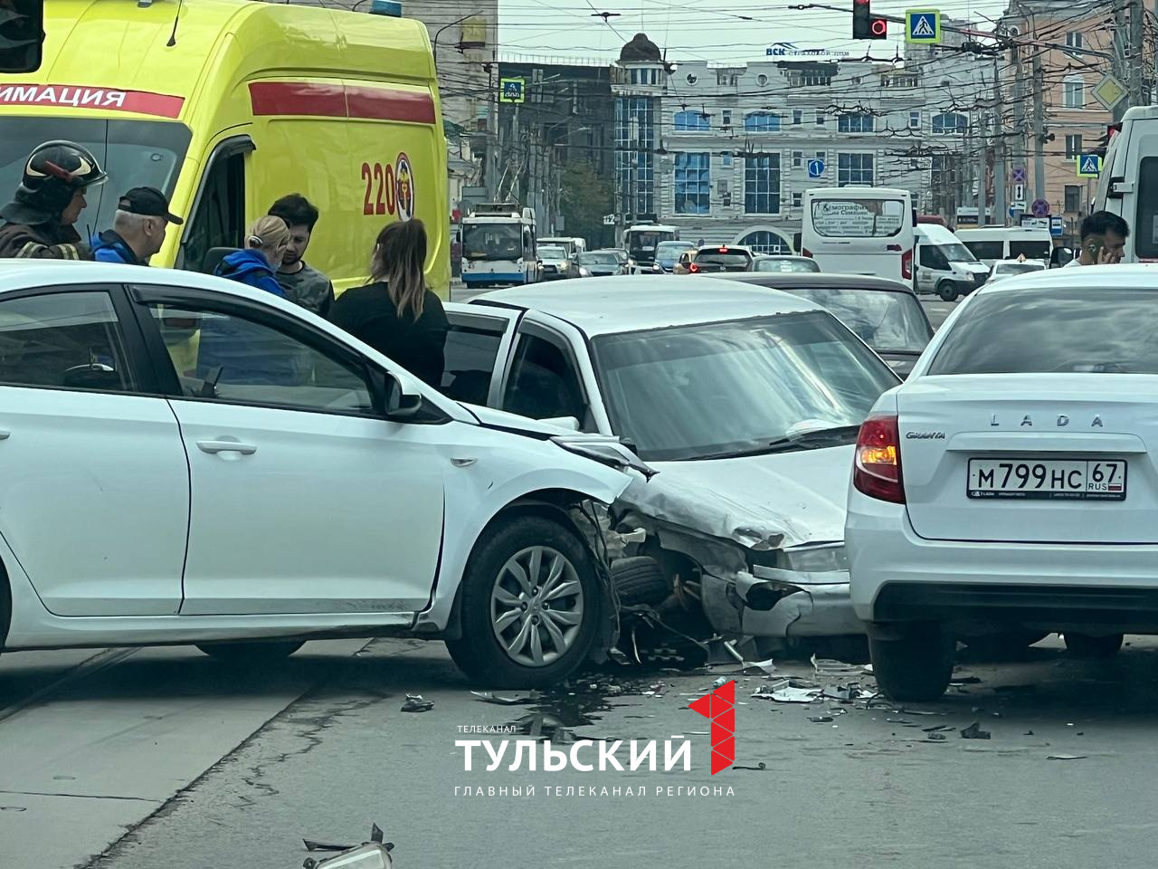 В массовом ДТП на улице Советской в Туле пострадала женщина