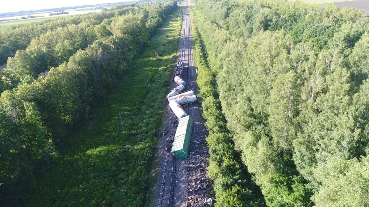 Поезд в Тульской области сошел с рельсов из-за похитителей металла