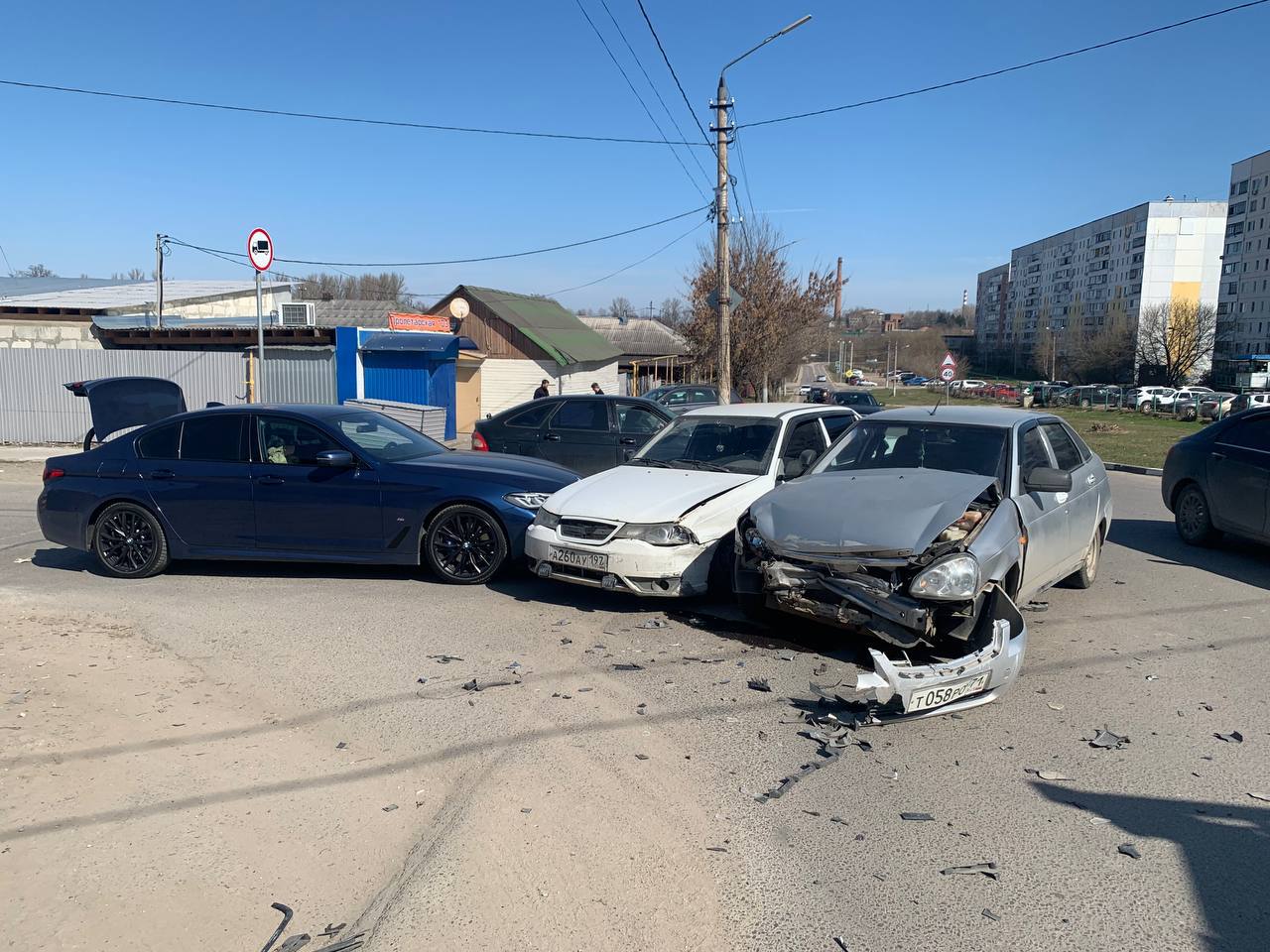 В результате тройного ДТП на улице Пролетарской в Туле два человека попали в больницу