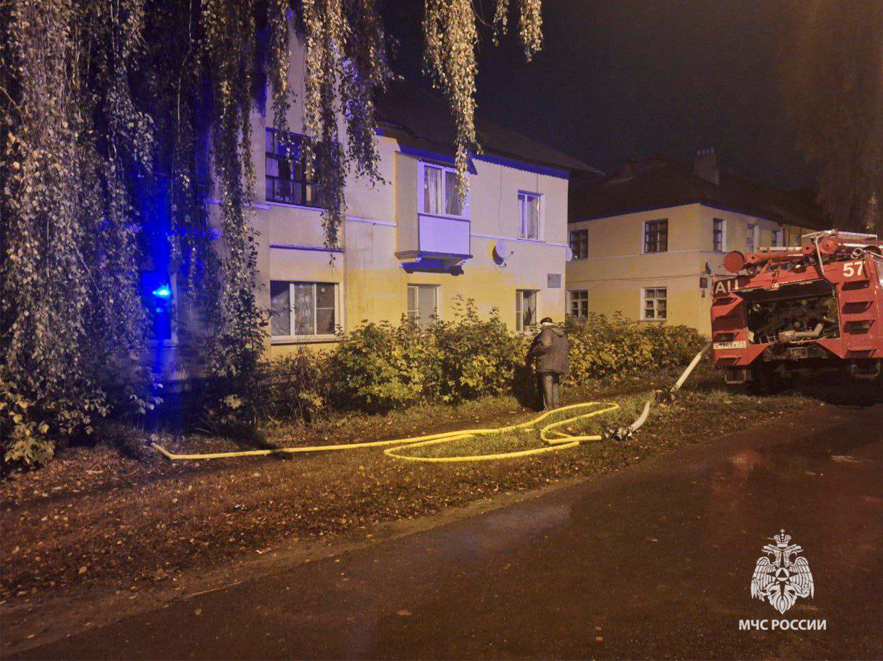 В Новомосковске мужчина погиб во время пожара в квартире