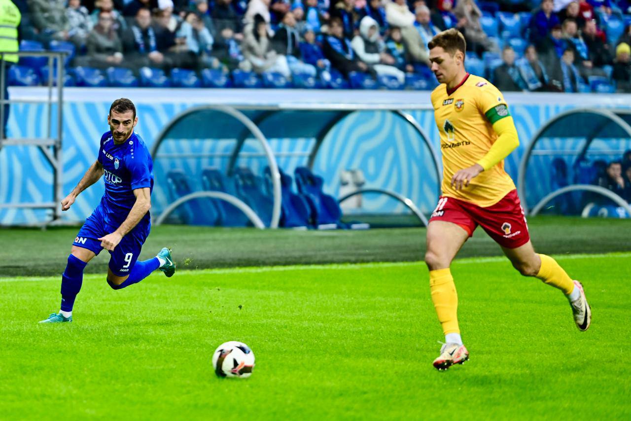 Футболисты тульского "Арсенала" обыграли "Ротор" со счетом 2:1