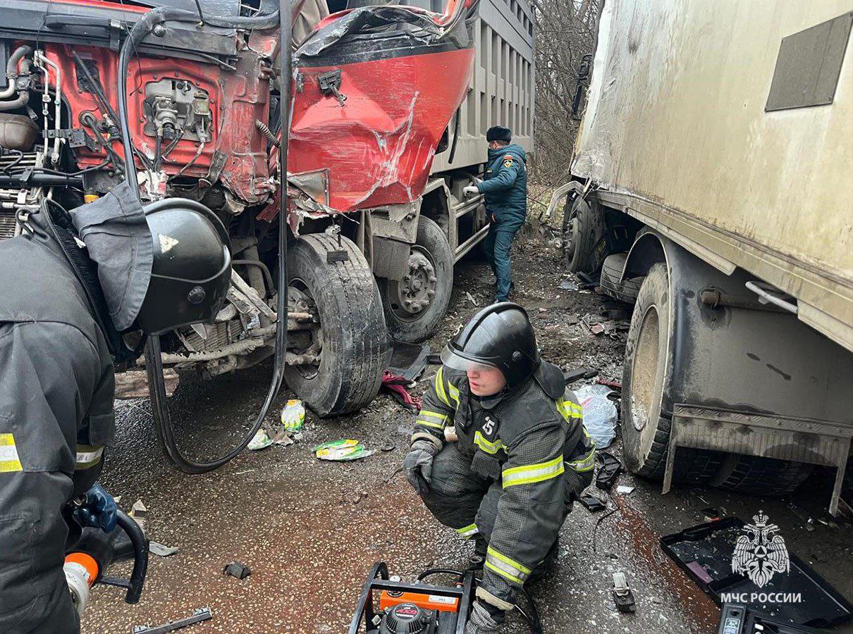 За сутки тульские спасатели ликвидировали последствия восьми ДТП 