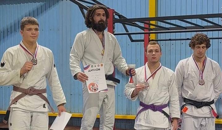 Спортсмены из Тулы привезли медали с соревнования по джип-джитсу