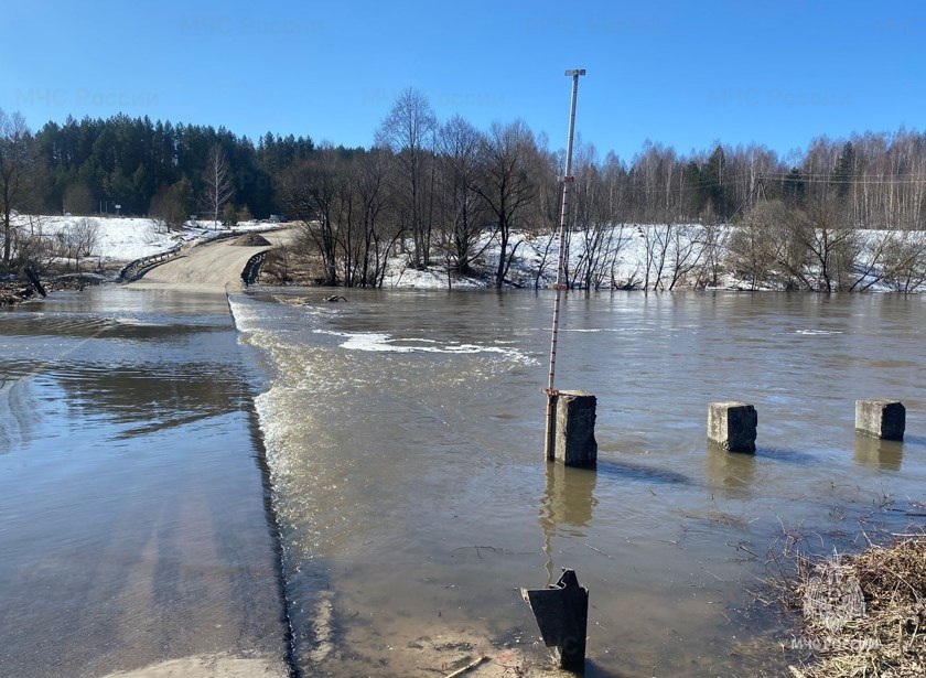 В Суворовском районе из-за паводка подтопило 3 моста