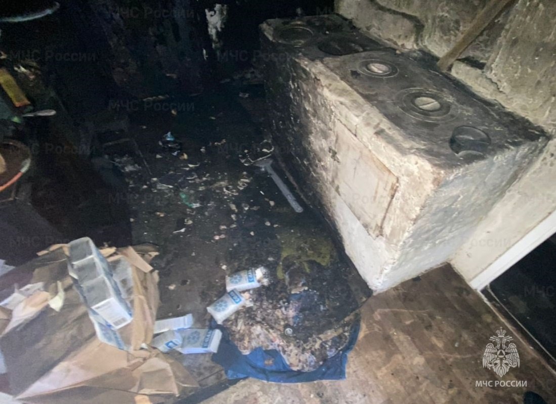 При пожаре в доме в Суворовском районе погибла женщина