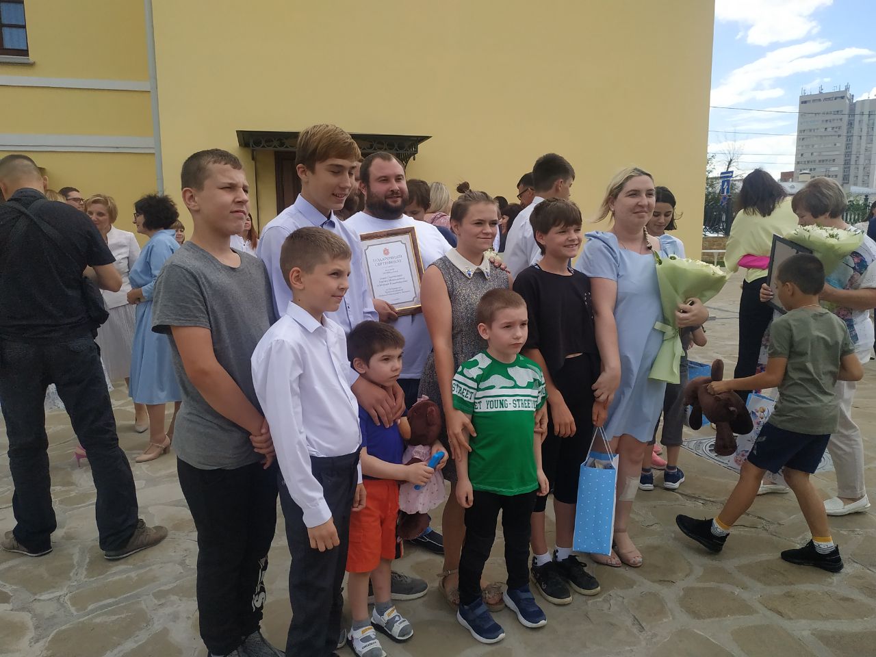 Дети сироты из Донбасса в Москве