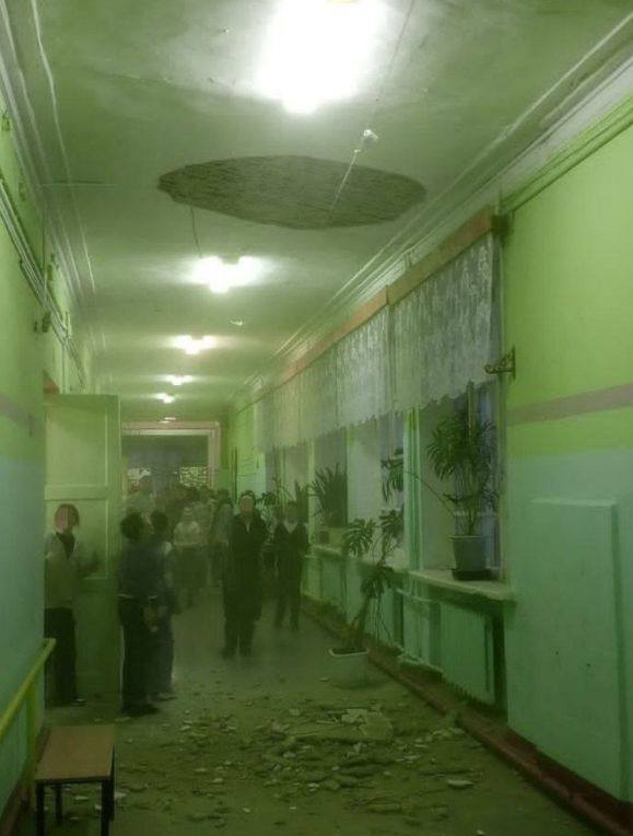 После прокурорской проверки в тульской школе отремонтировали потолок