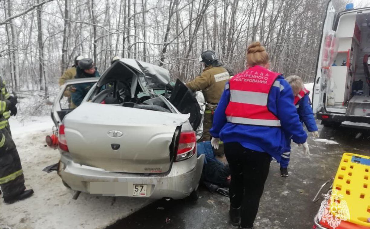 В ДТП с фурой в Чернском районе погибли два человека - Новости Тулы и  области - 1tulatv