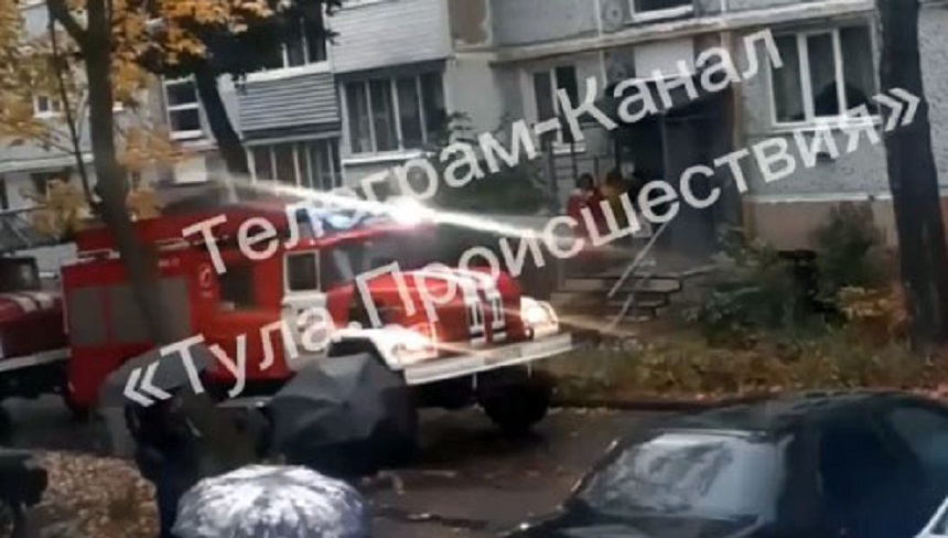 В Музее оружия "потушили" ненастоящий пожар В Музее оружия "потушили" ненастоящий пожар