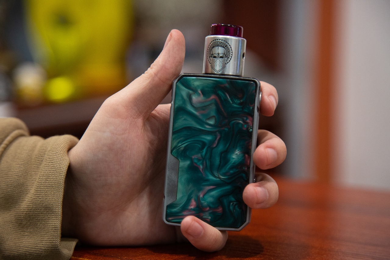 В магазине "Табак" в Туле продавали просроченные вейпы