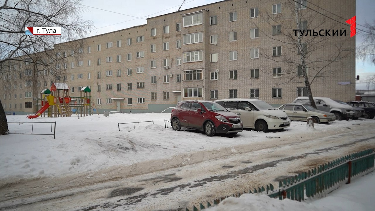 В Туле жители трех многоэтажек не могут поделить территорию под стоянку -  Новости Тулы и области - 1tulatv