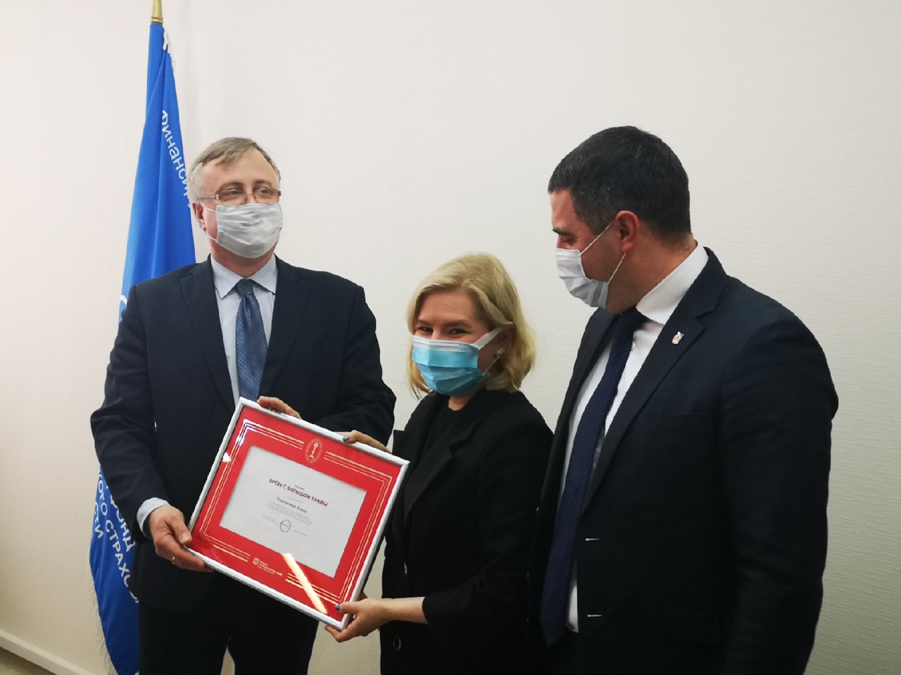 «Врачи с большой буквы»: тульских медиков наградили за оказание помощи больным коронавирусом