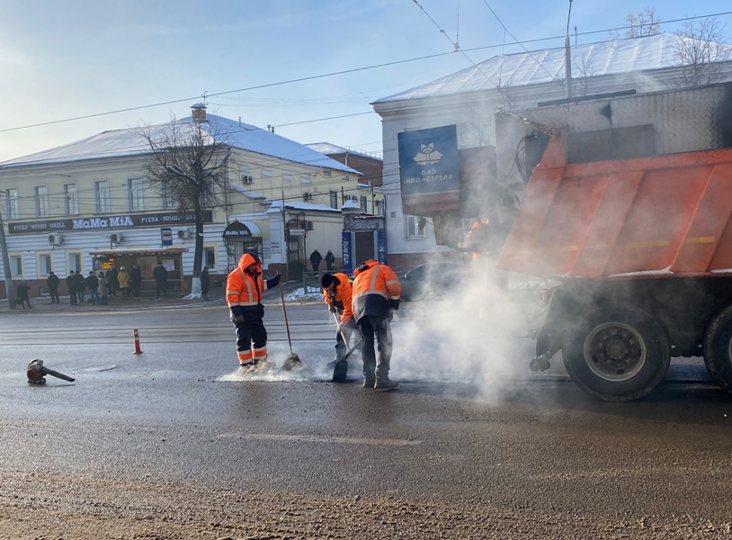 Какую технологию используют в Туле зимой дорожные рабочие