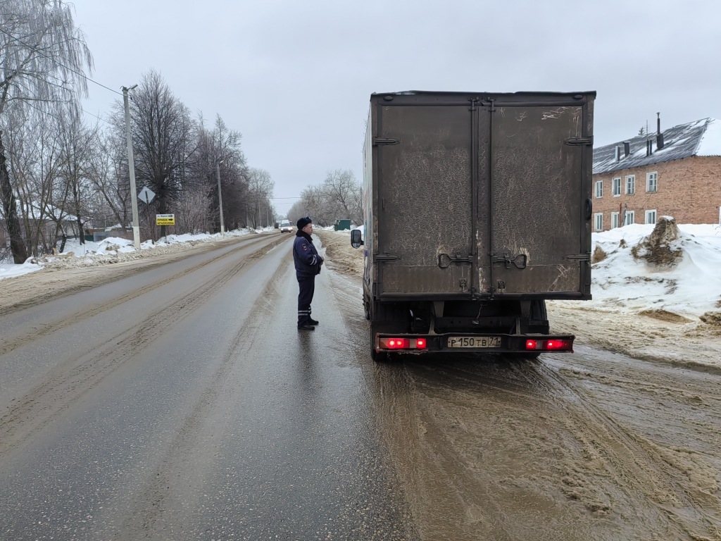 В Госавтоинспекции назвали самые частые нарушения при перевозке грузов в Туле