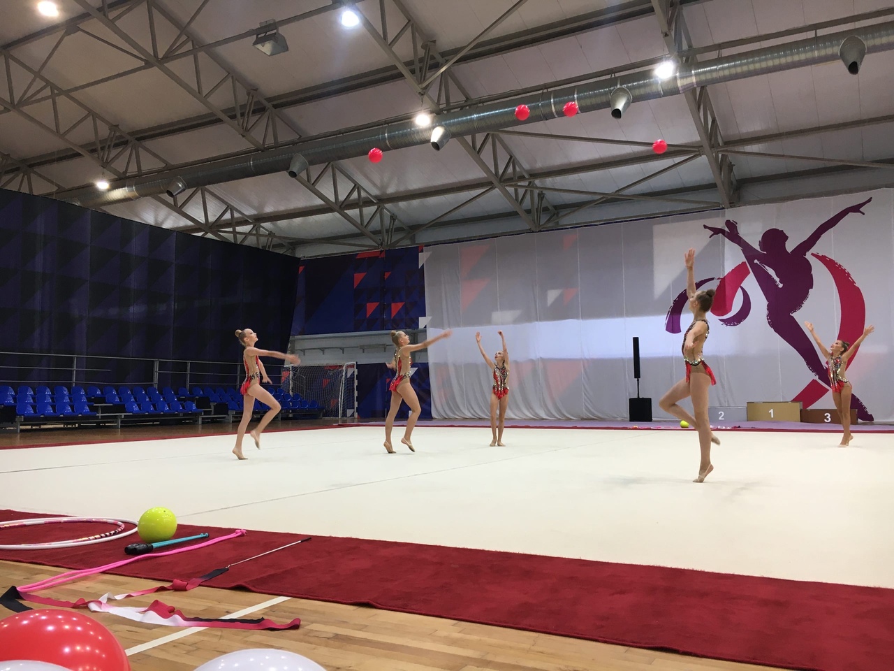 В Туле стартовали соревнования по художественной гимнастике