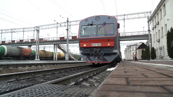 В Новомосковске поймали похитителей ступенек со спуска к железной дороге