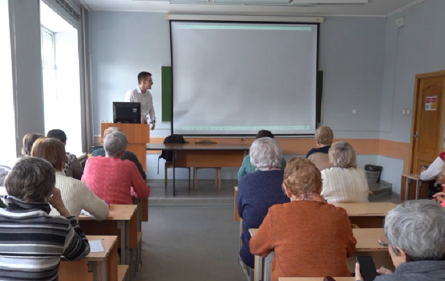 В Туле для пенсионеров организуют урок по созданию концертной программы