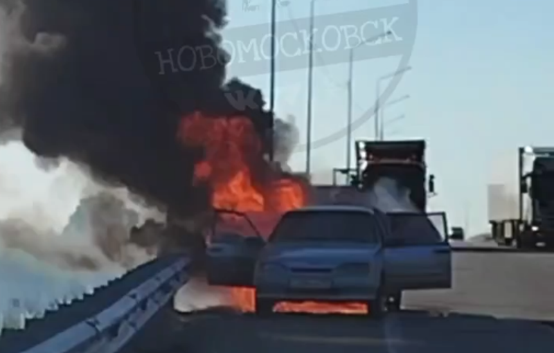 На дороге «Тула-Новомосковск» сгорел автомобиль