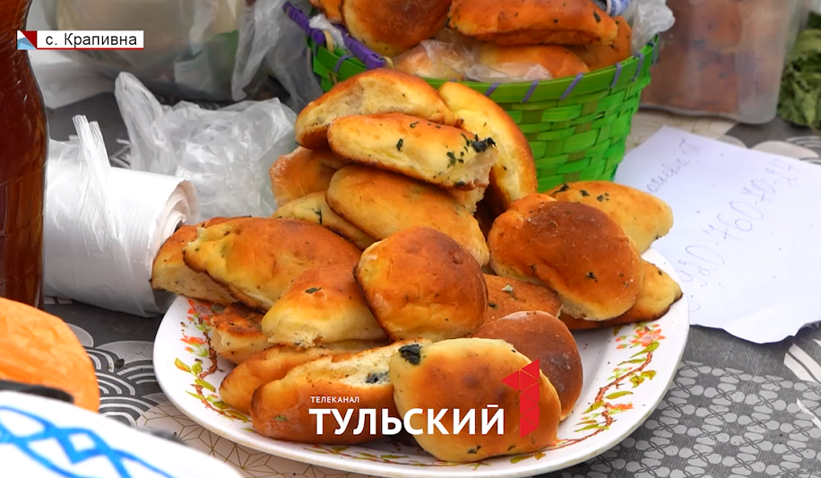 Фестиваль в Крапивне: кто победил в крапивных боях и сколько пирожков съели гости