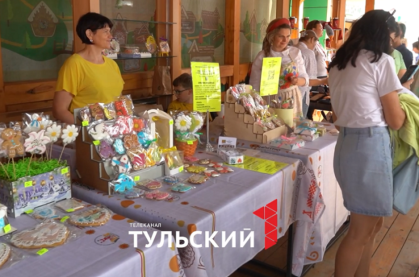 На Всероссийском фестивале в Туле испекли 27-килограммовый пряник