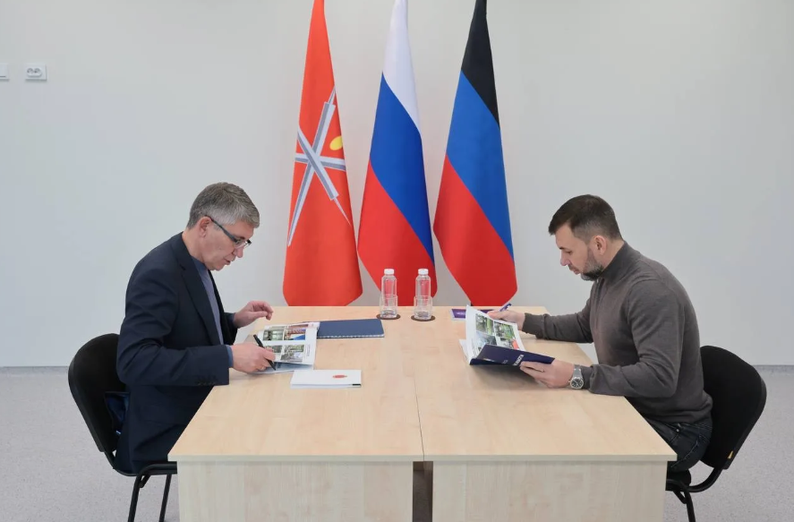 Тула восстанавливает патриотические символы Мариуполя к 80-летию Победы