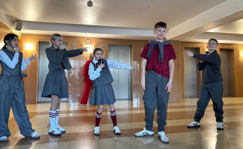 Две тульские команды борются за выход в полуфинал Юниор-лиги КВН