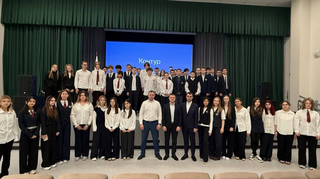 В тульской школе провели открытый урок «Цифрового ликбеза»