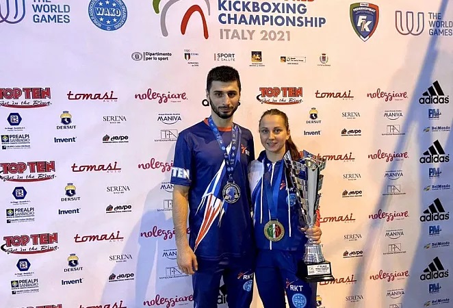 
                                            Тульские спортсмены привезли "золото" и "серебро" с Чемпионата Мира по кикбоксингу
                                    