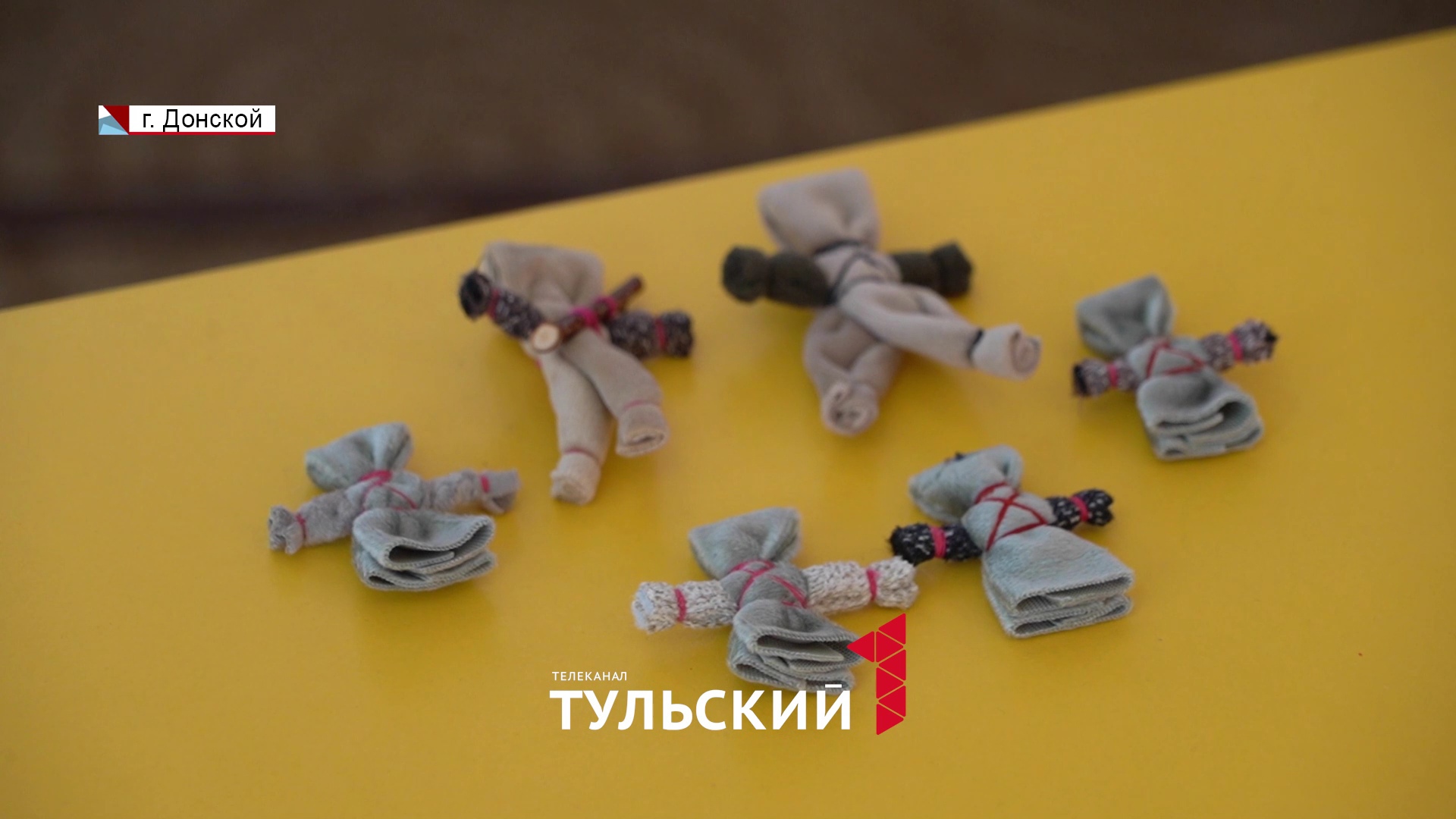 В Донском воспитанники детского сада делают куклы-обереги для бойцов СВО