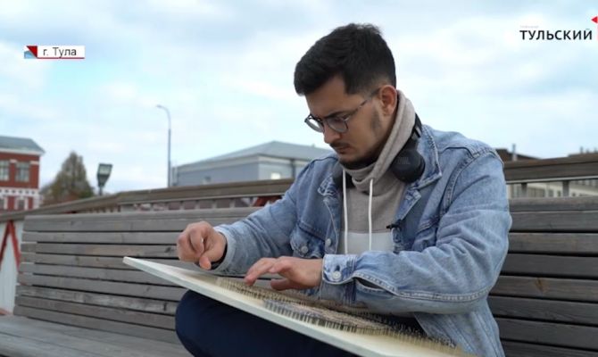 Нити и гвозди: благодаря необычному хобби тульский художник стал известен за пределами России