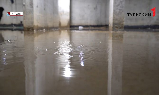 Новостройки с подмоченной репутацией: в подвалах домов ЖК «Молодежный» годами скапливается вода