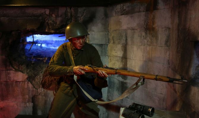 Для детей и молодежи организуют туристические маршруты по местам боевой славы