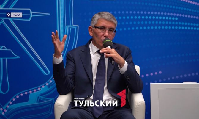 Пробки, интернет и перебои с водой: Дмитрий Миляев ответил на самые острые вопросы журналистов