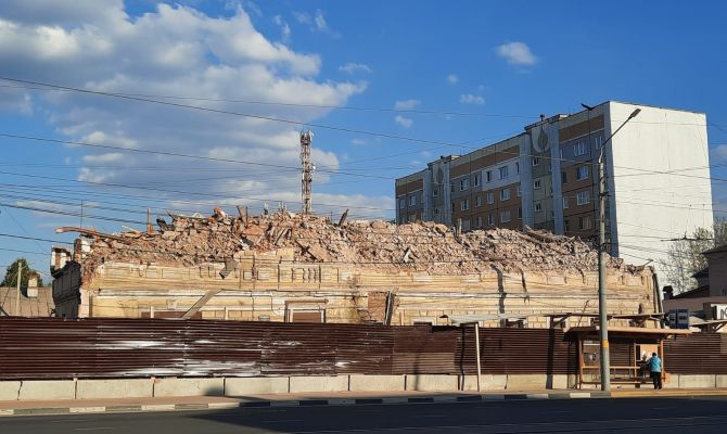 На улице Октябрьской в Туле сносят дом купцов Шемариных
