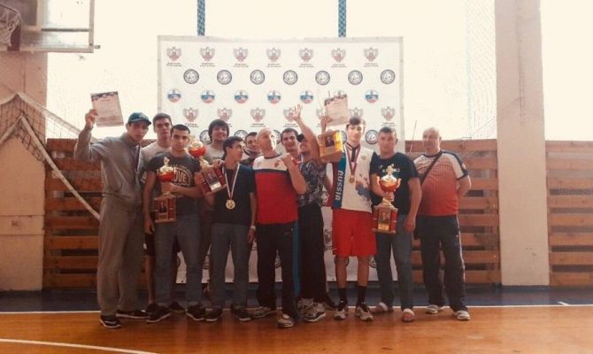 8 тульских боксеров завоевали право выступить на чемпионате России