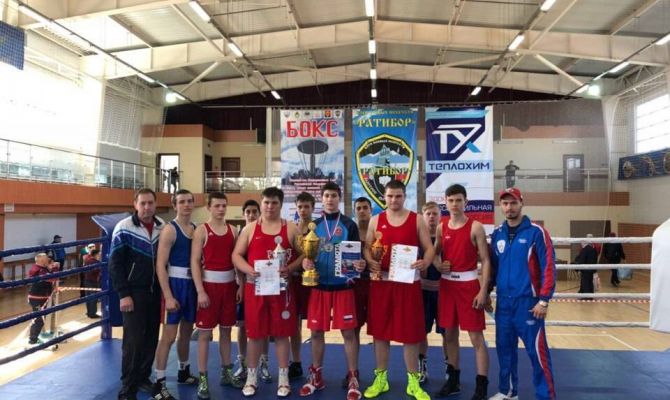 Боксеры из Тульской области привезли полный комплект медалей из Борисоглебска