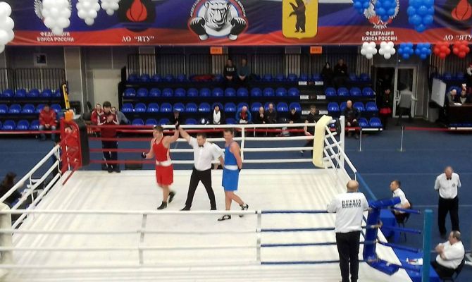 Два тульских спортсмена прошли в финал первенства ЦФО по боксу