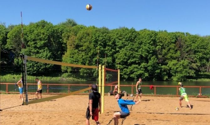  В Туле стартовал чемпионат по пляжному волейболу