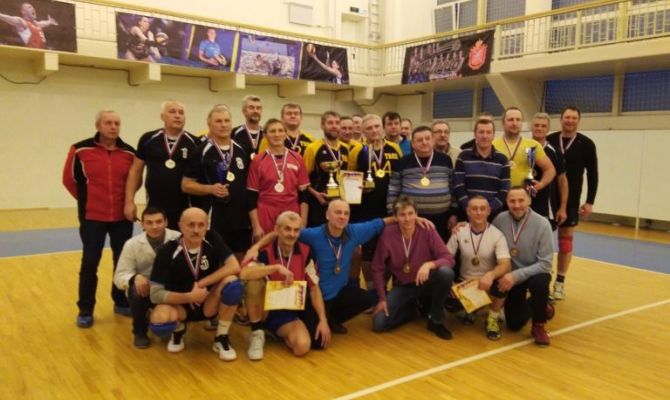 Тульские волейболисты победили в ежегодном ветеранском турнире