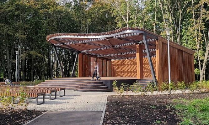 В Донском благоустроили центральную аллею Комсомольского парка