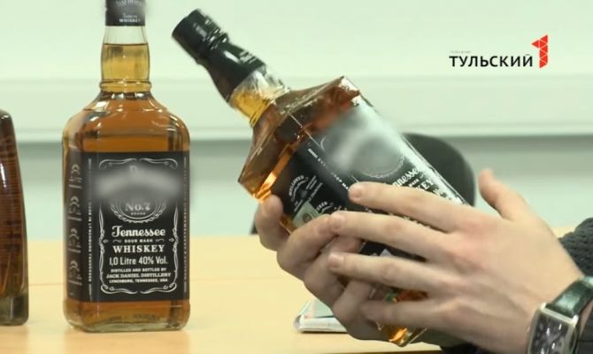 Жительницу Новомосковска оштрафовали за продажу алкоголя подростку